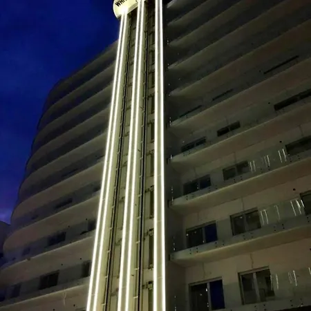Apartamento Studio White Tower - Vedere Top La Mare Si Lac - By Gofman Rentals